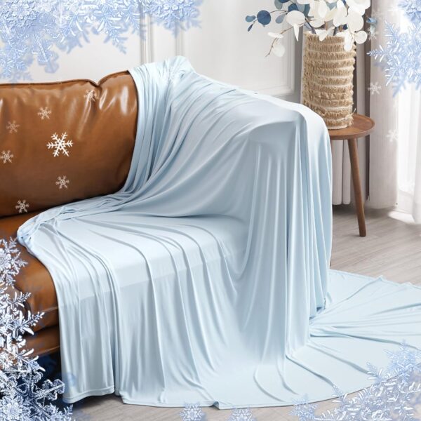 Double-Sided Cooling Throw Blanket — Crafted from ultra-soft cooling fabric (Q-Max > 0.5) with a lightweight, single-layer design, tailored for those who tend to run hot; breathable, portable, and silky-smooth to the touch—ideal for use at home, in the office, while traveling, or in the car.