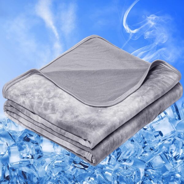 Cooling Blanket — Crafted specifically for hot sleepers; absorbs heat to lower body temperature, helping adults sleep comfortably through hot summer nights and alleviate night sweats; a lightweight, refreshing throw suitable for both sofas and beds—perfect for all four seasons.