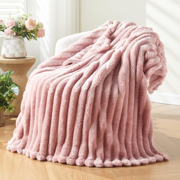 Super Soft Throw Blanket Pink Premium Silky Flannel Fleece 3D Ribbed Jacquard Lightweight Bed Blanket All Season Use (Pink Ribbed, Throw(50"x60"))