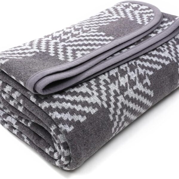 Merino Wool Blanket - 87" x 63" Thick Warm Soft Large Bed Throw - Great for Camping, Outdoors, Travel, Car, Couch, All Seasons Houndstooth Grey